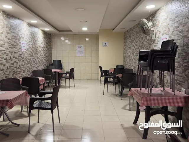 مخزن للإيجار مقابل كلية عمان / شفابدران