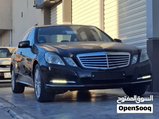2011 مرسيدس بنز الفئة-E E 300