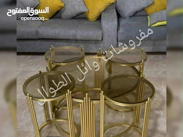 كنب للبيع مع طاولاتو