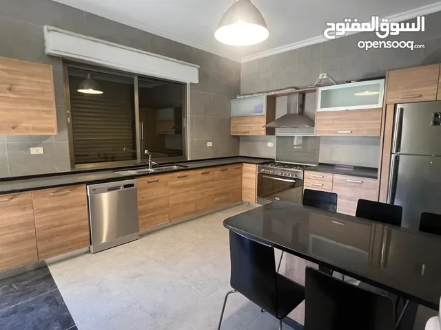 شقة فخمة مفروشة للإيجار الموقع دير غبار  furnished apartment for rent in deirghbar