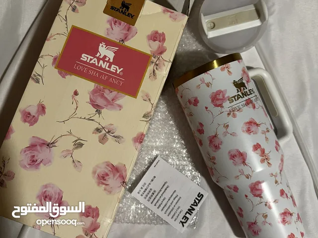 Stanely cup كوب ( مطرة ) الستانلي بسعة كبيرة 1200مل تحفظ البرودة والحرارة موديل جديد ومميز