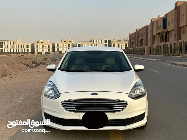 Used Ford Escort in Al Riyadh