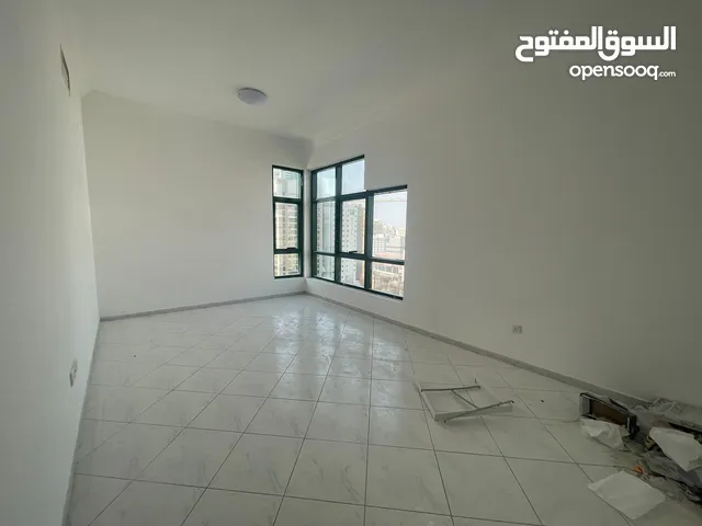3500ft 3 Bedrooms Apartments for Rent in Sharjah Al Majaz