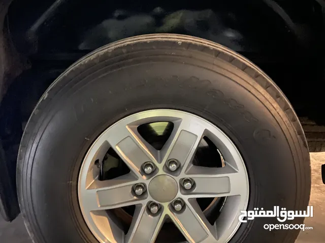 Other 17 Tyre & Rim in Al Batinah