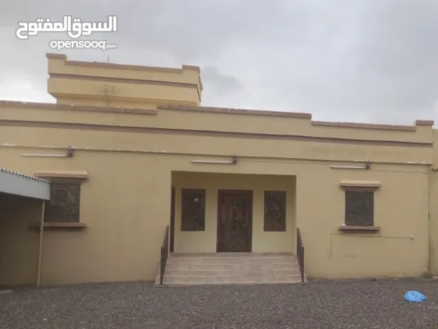220m2 4 Bedrooms Townhouse for Sale in Buraimi Al Buraimi