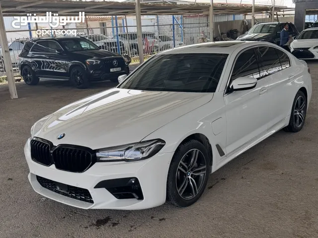 Bmw 350e 2021 plug-in غير مكمركة