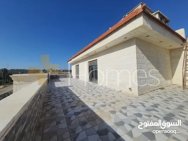 950 m2 5 Bedrooms Villa for Sale in Amman Airport Road - Manaseer Gs