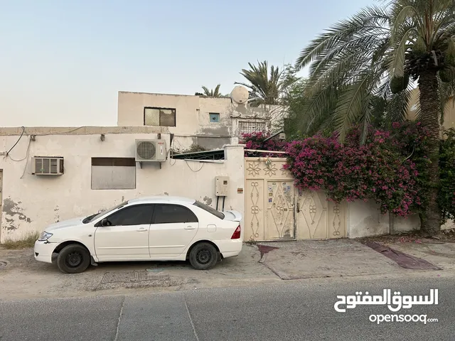 للبيع بيت شعبي قديم سكني استثماري