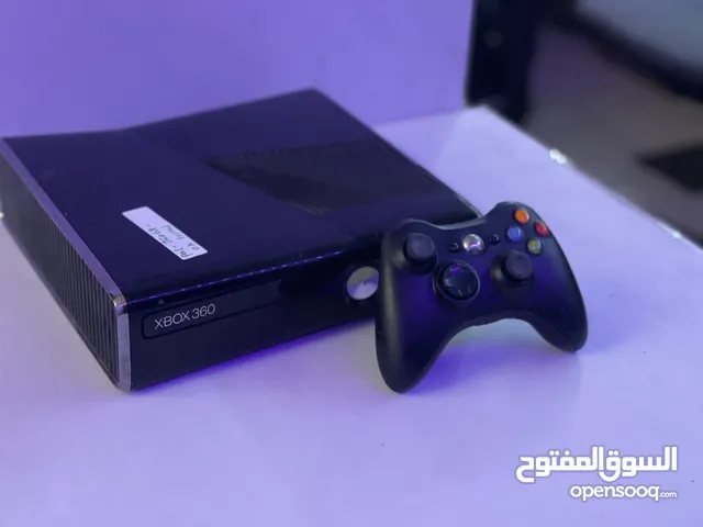 للبيع Xbox One و Xbox 360 بحالة ممتازة – فرصة لهواة الألعاب و كل جهاز لي سعره نظيفة