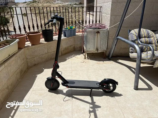 سكوتر كهربائي مستعمل مره واحد فقط