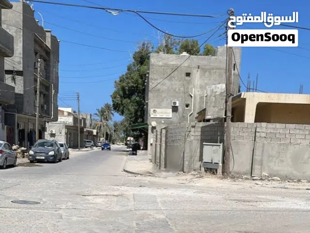 صالة محل كبير  في سوف الخميس الخمس علي الطريق