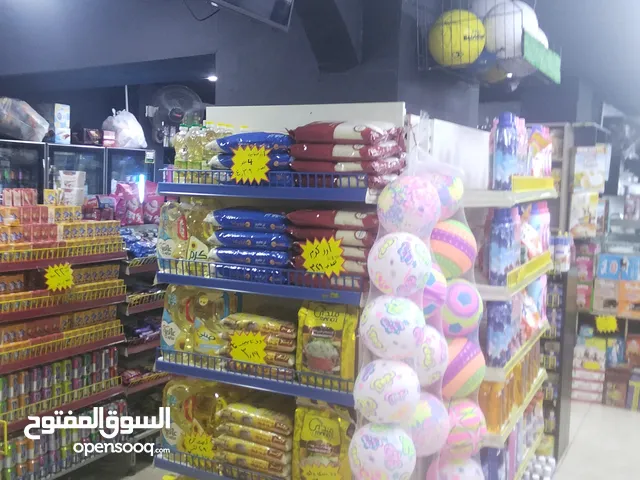 مطلوب شريك لمحل عروض دائمة