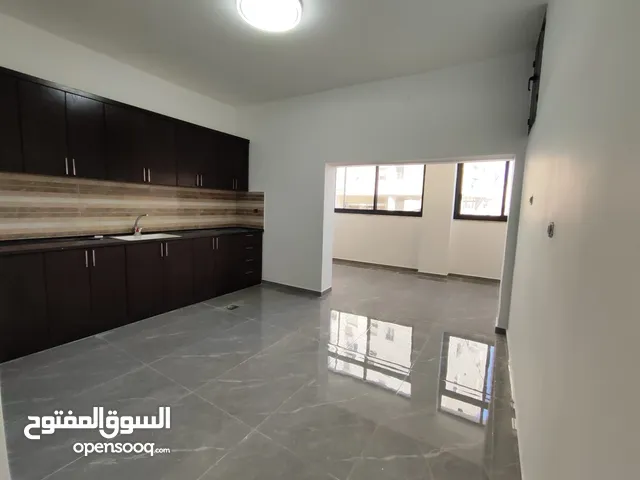 شقة للإيجار – الرام (أول نزول الكسارات قرب سوبر ماركت السلايمة)