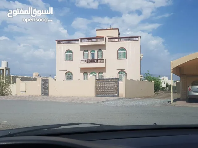 260 m2 5 Bedrooms Villa for Sale in Al Dakhiliya Nizwa