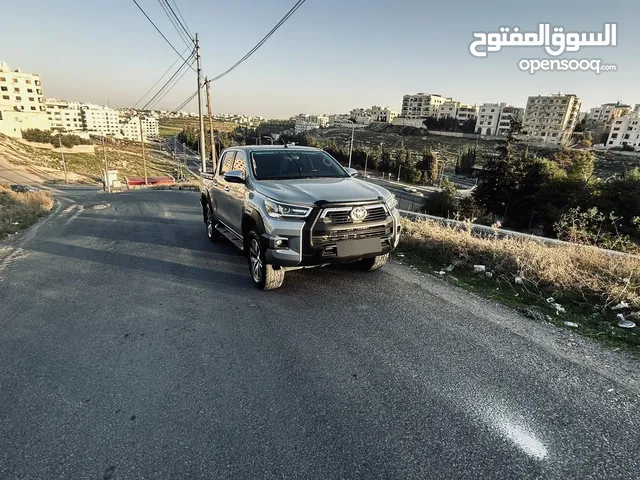 Used Toyota Hilux in Amman