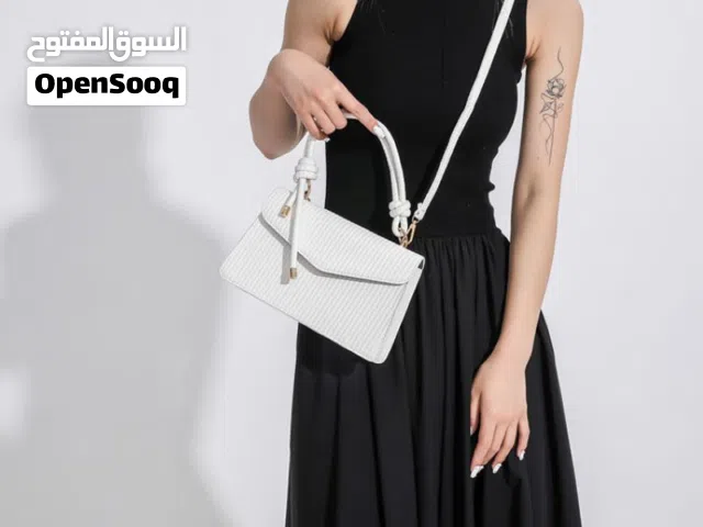 White Women’s Woven Handbag (small)– Elegant Straw-Style Shoulder & Hand Carry Bag  LightweightTote