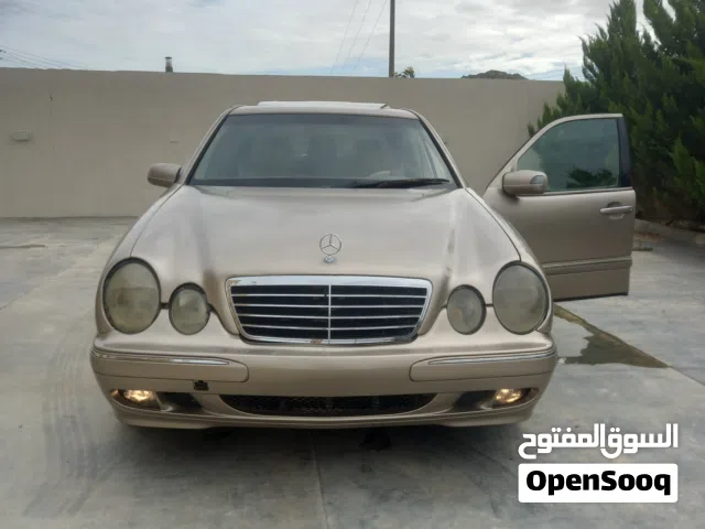 مرسيدس E320 موديل 2002