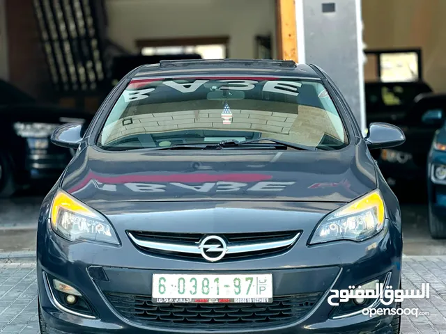 Used Opel Astra in Ramallah and Al-Bireh