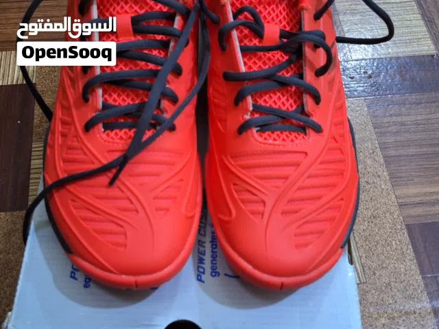yonex cascade drive red colour badminton shoe