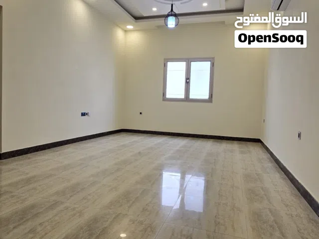 للايجار شقه في الحد الجديده شامل الكهرباء والماء