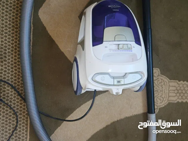 مكنسة كهربا مستعمله جيدة قوة1600wنوع شارب تواجد جرش