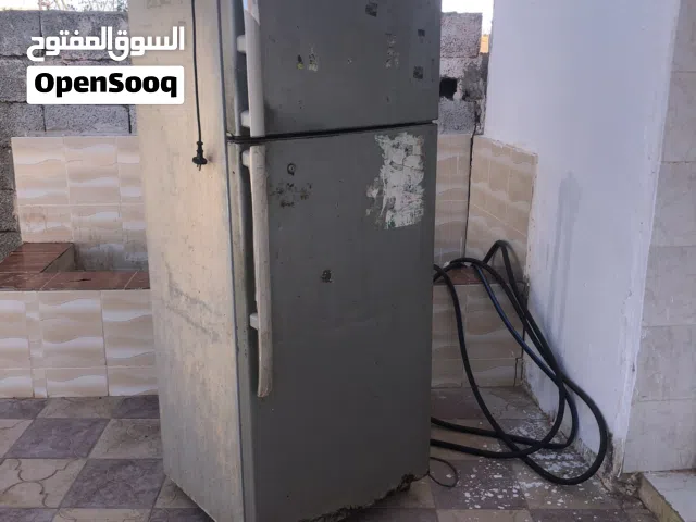 ثلاجه بخاريه تبي غاز فقط شغاله منظمه