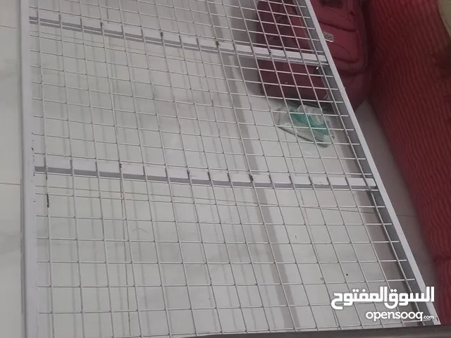سرير حديد بمرتبته