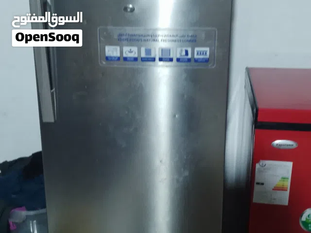 ثلاجه ومجمده للبيع مستعمل قليل شهر سعر الثلاجه475اخذتها سعرها 400والمجمده اخذتها ب260اريدها ب200 اذا