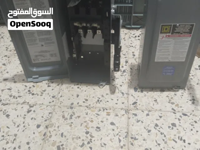 للبيع – حوامل مواسير كهرباء (Conduit Hangers) و معدات كهربائية أخرى و  أصلية