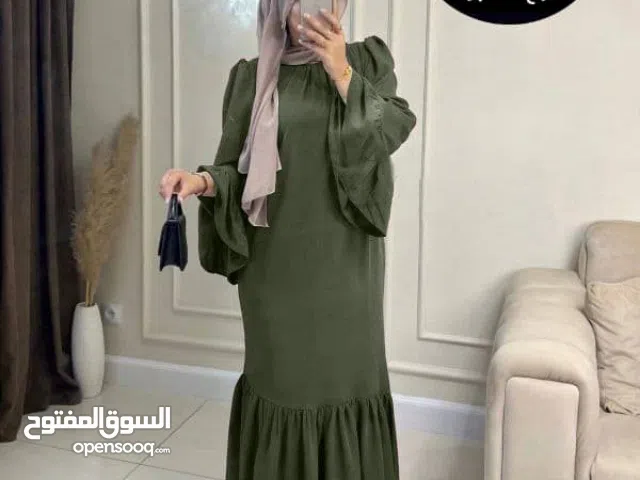 طقم نسائي فاخر