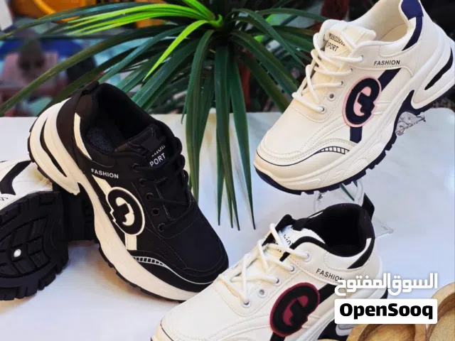 شوز سبورت  رياضي