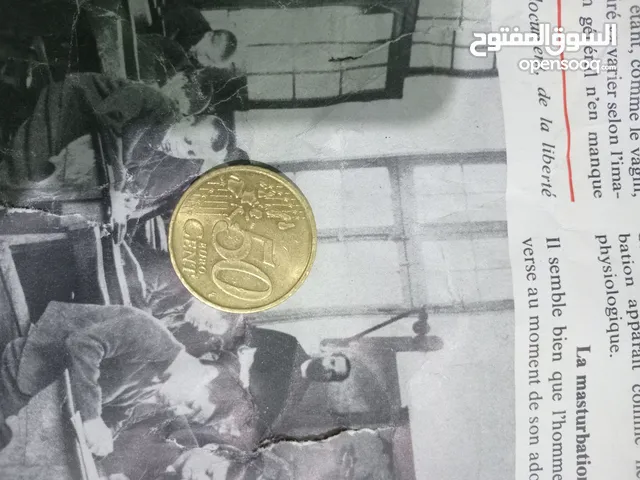 قطعة نقدية نادرة من فئة 50 سنتيم أورو — تصميم مميز لسنة الإصدار القديمة ومثالية لهواة الجمع