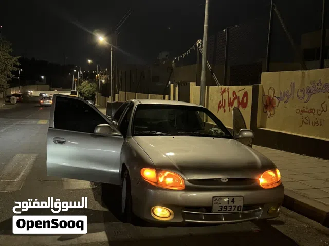 1994 هيونداي اكسنت Standard