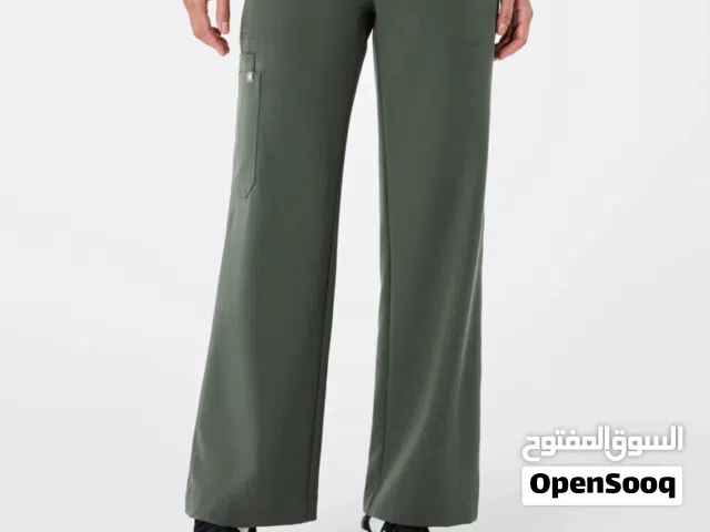 Figs scrubs pants only moss color, very new