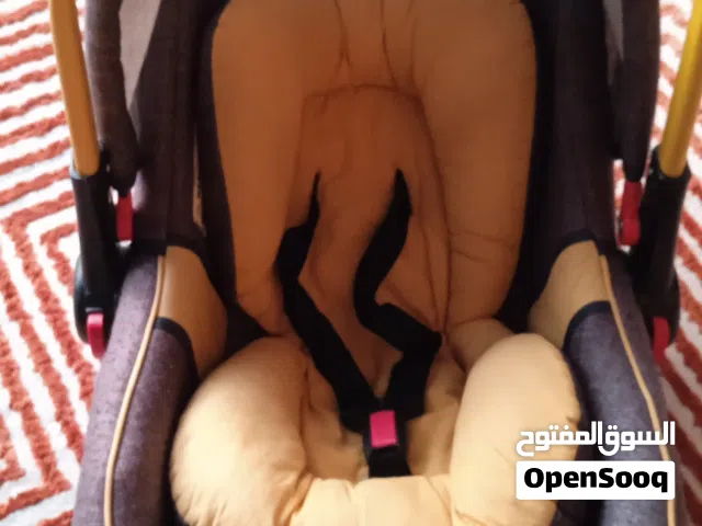 مقعد أطفال للبيع