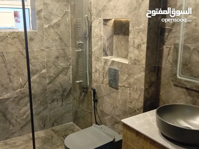 صيانة و تجديد الحمامات (جدد حمامك بأحدث الديكورات و الألوان تجديد كامل او جزئي