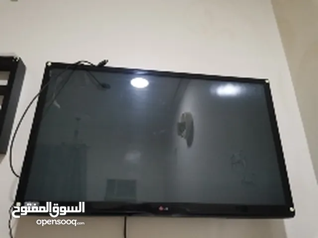 LG Other 46 inch TV in Al Batinah