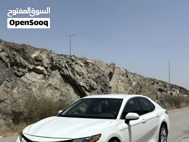 2019 تويوتا كامري LE