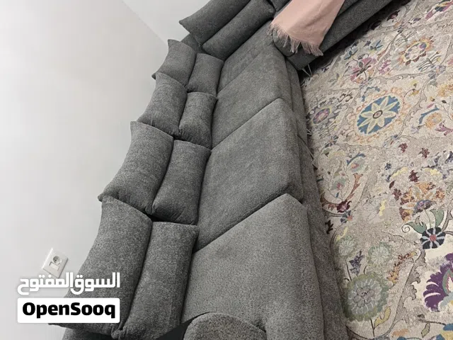 صالون نظيف ومتين