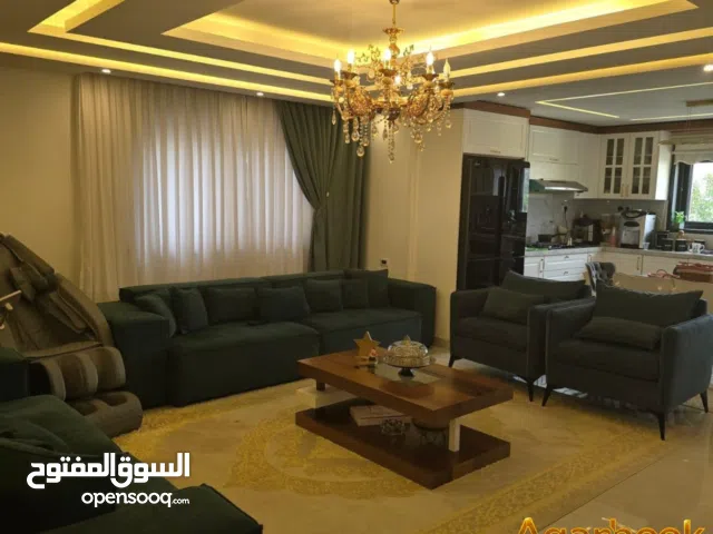 300 m2 4 Bedrooms Apartments for Rent in Ramallah and Al-Bireh Ein Musbah