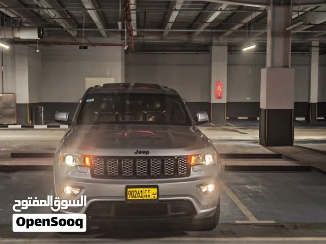 Used Jeep Grand Cherokee in Dhofar