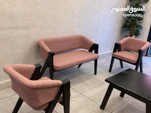 تنجيد جميع انواع الكنب والصيانه المنزليه بأقل الأسعار :- ملاخظه النقل من وإلى مجاني....