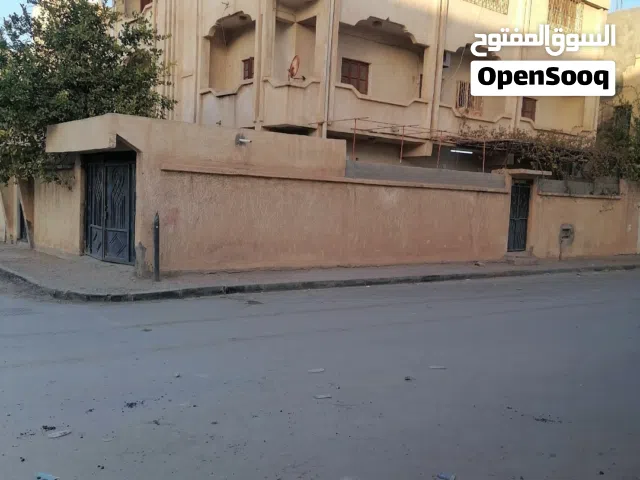 مخزن كبير للإيجار