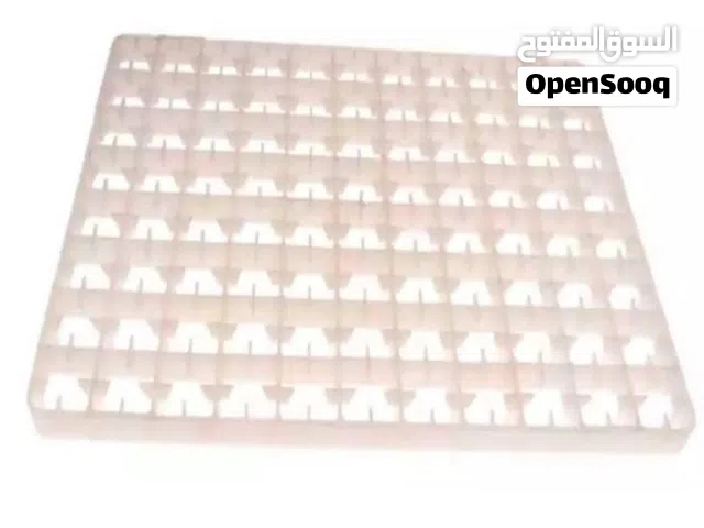 سلات تفقيس اكبر معالف الدواجن في السلطنة  مأكل  ومشارب
