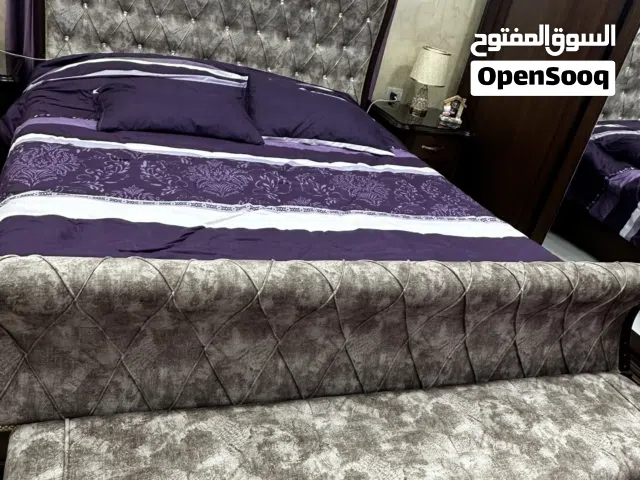 غرفة نوم تفصيل للبيع استعمال خفيف