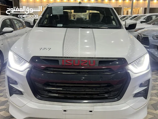 New Isuzu D-Max in Al Riyadh