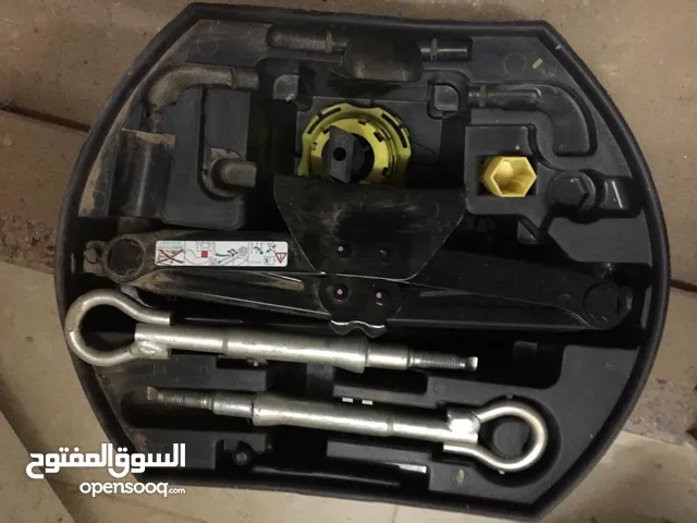 قطع غيار بيجو308