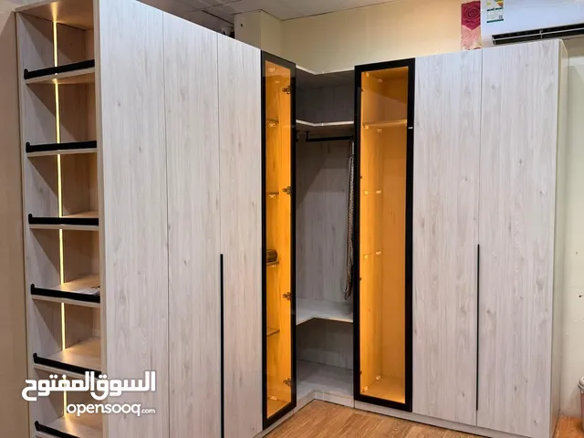 نجار بتبوك معلم تفاصيل غرف نوم تركيب جميع انواع الديكورات المنزليه تفصيل ابواب صيانه جميع انواع الا