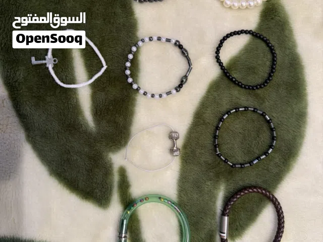 تشكيلة متنوعة من الاساور الرجالي