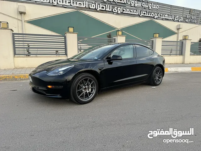 تسلا مودل 3